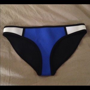 Triangl XL color block neoprene bikini bottoms